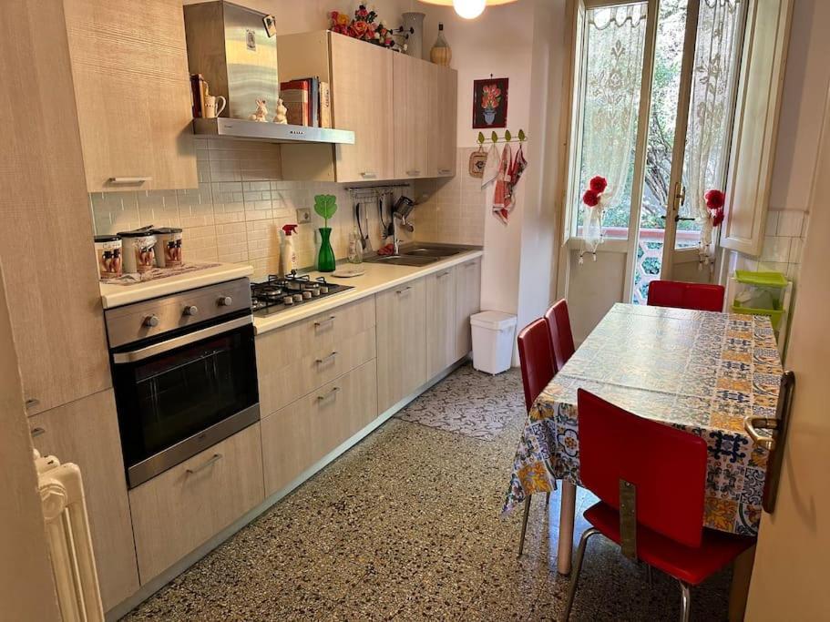 Appartamento Vicino Al Centro Pistoia Eksteriør bilde
